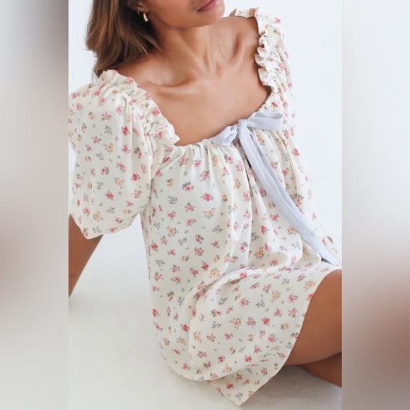 Rumored Darling mini dress - Picture 6 of 8